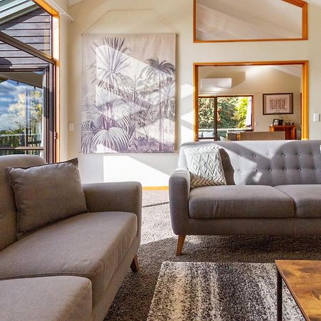 Sherwood Lodge 4-Bedroom Holiday Home With Spectacular Views Крайстчёрч Экстерьер фото